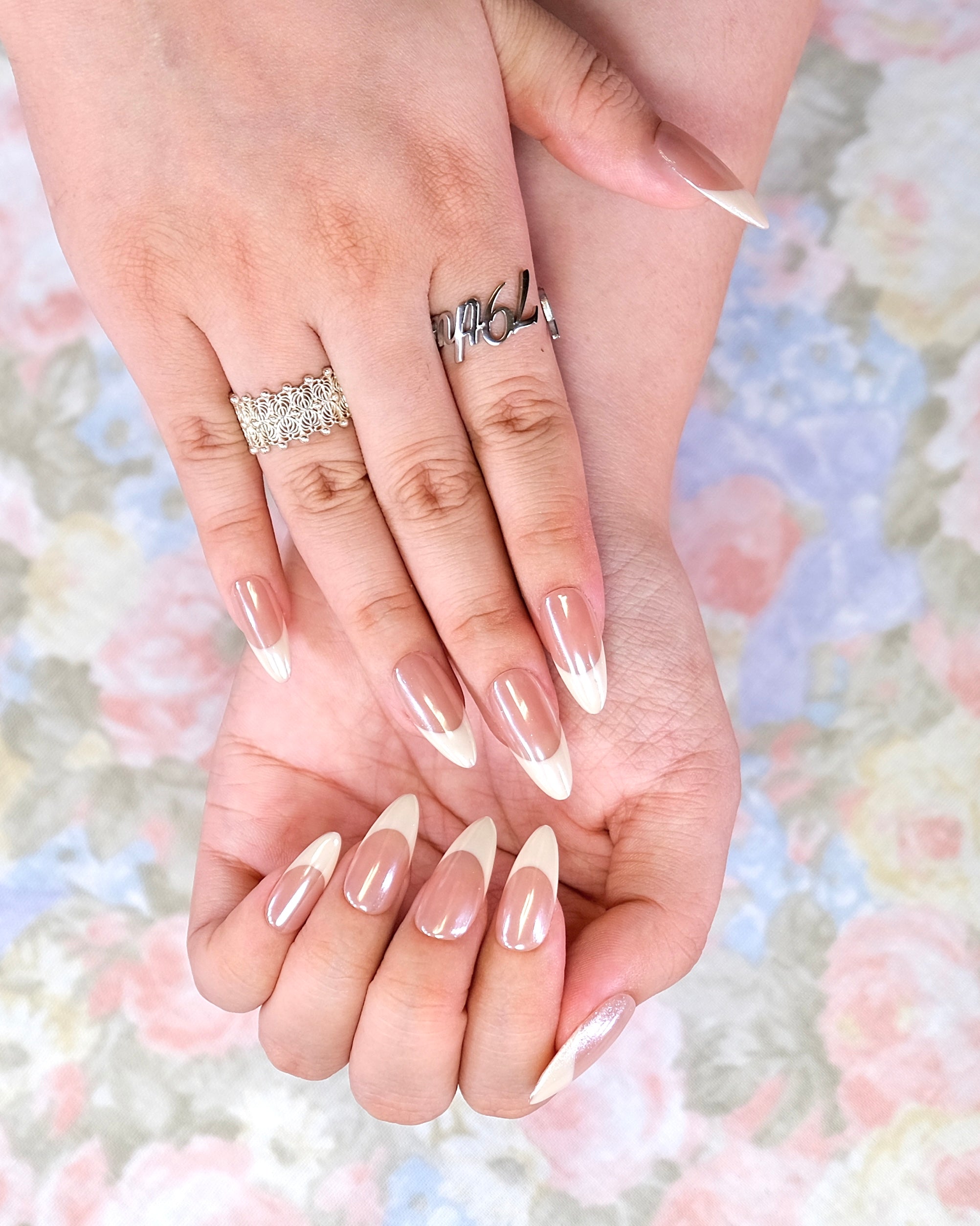 Glazed Nude French Press-On Nails – Glossy Nude Mirror Chrome